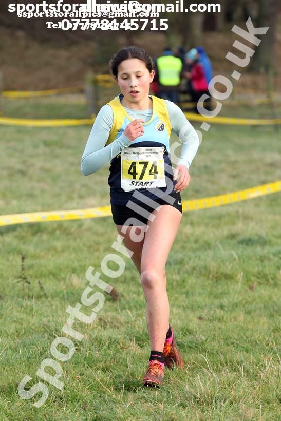 Womens under-17s and under-20s cross country, 2019 North Eastern Cross Country Champs., Alnwick, Northumberland.  Photo: David T. Hewitson/Sports for All Pics